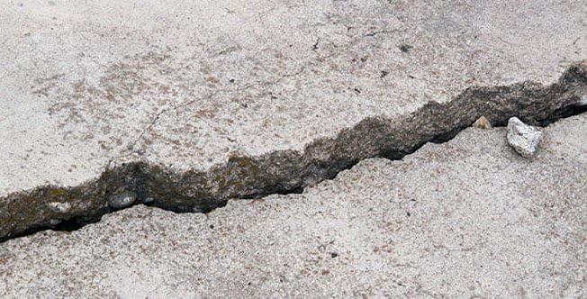 Large crack in concrete foundation - Decatur, IL